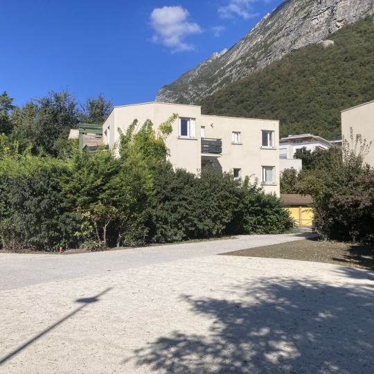  Annonces GRENOBLE : Apartment | GRENOBLE (38000) | 65 m2 | 155 000 € 