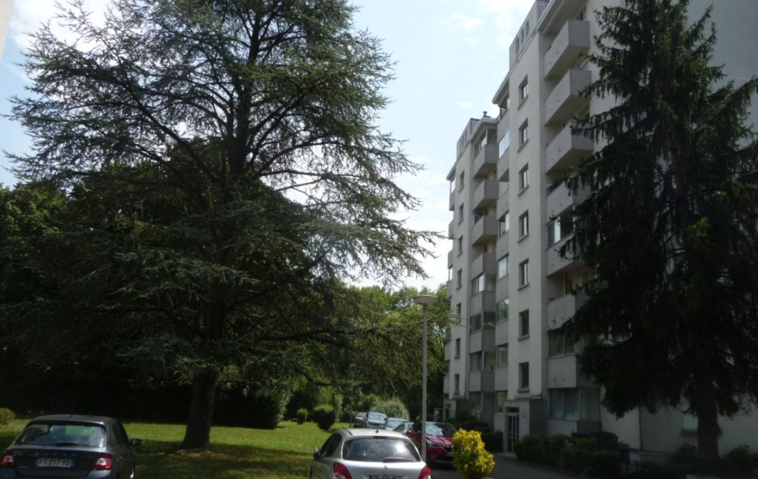 Annonces GRENOBLE : Appartement | MEYLAN (38240) | 61 m2 | 800 € 