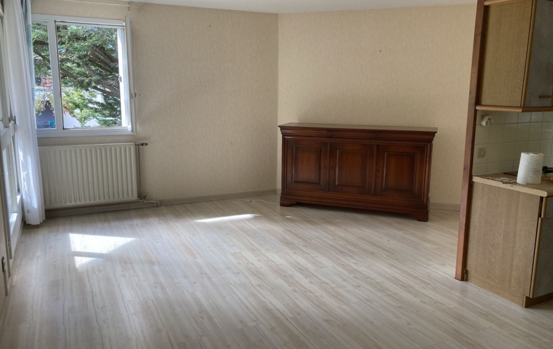 Annonces GRENOBLE : Apartment | GRENOBLE (38000) | 65 m2 | 155 000 € 